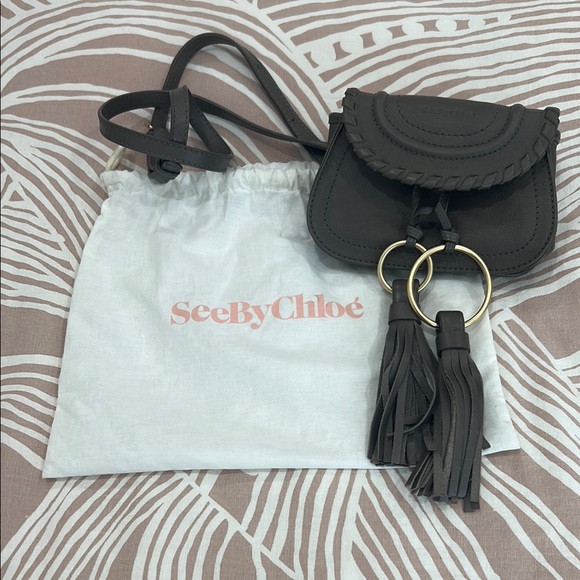 See By Chloe Gray Crossbody Bag with Scalloped Flap - Picture 8 of 8